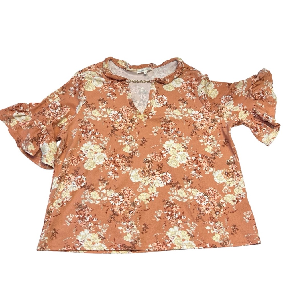 Madison & Hudson - Women’s Bell Sleeve Floral Top Sz. 3X